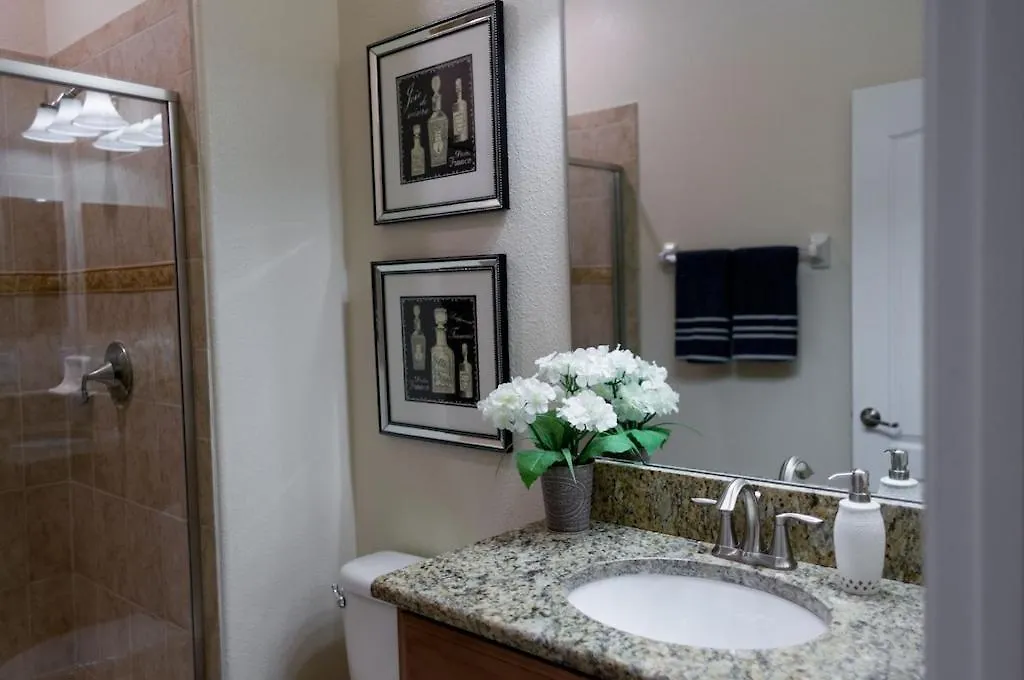 Apartment Frozen Retreat With Private Pool & Baby Gear Near Disney World *