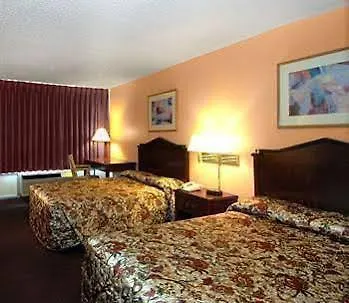 Howard Johnson By Wyndham Tropical Palms Kissimmee