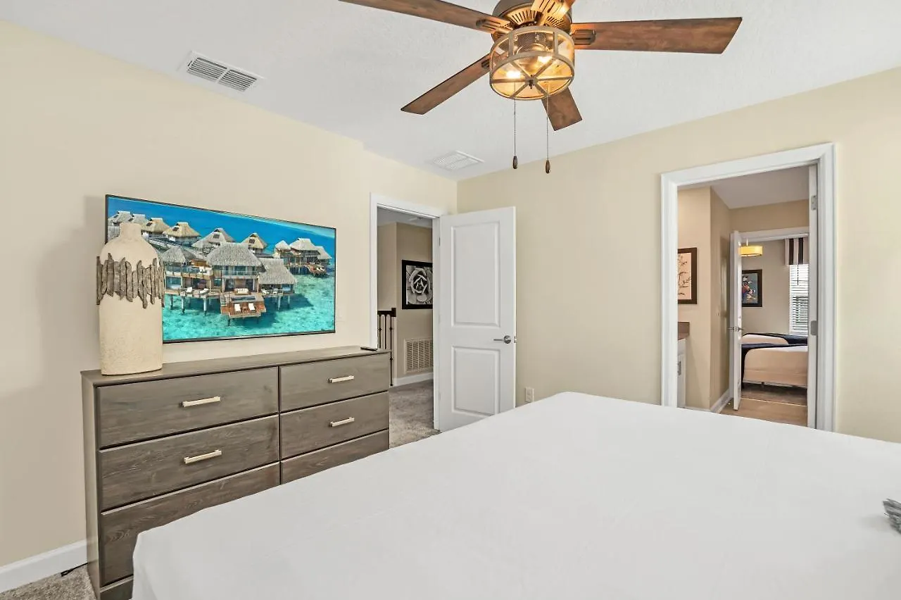Large Villa, Private Poolgame Roommovie Theater Holiday home *