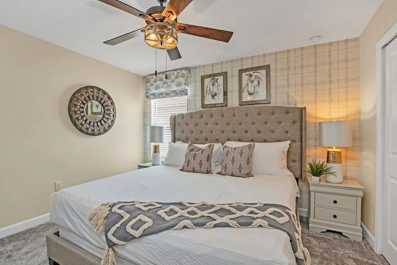 Large Villa, Private Poolgame Roommovie Theater * Kissimmee