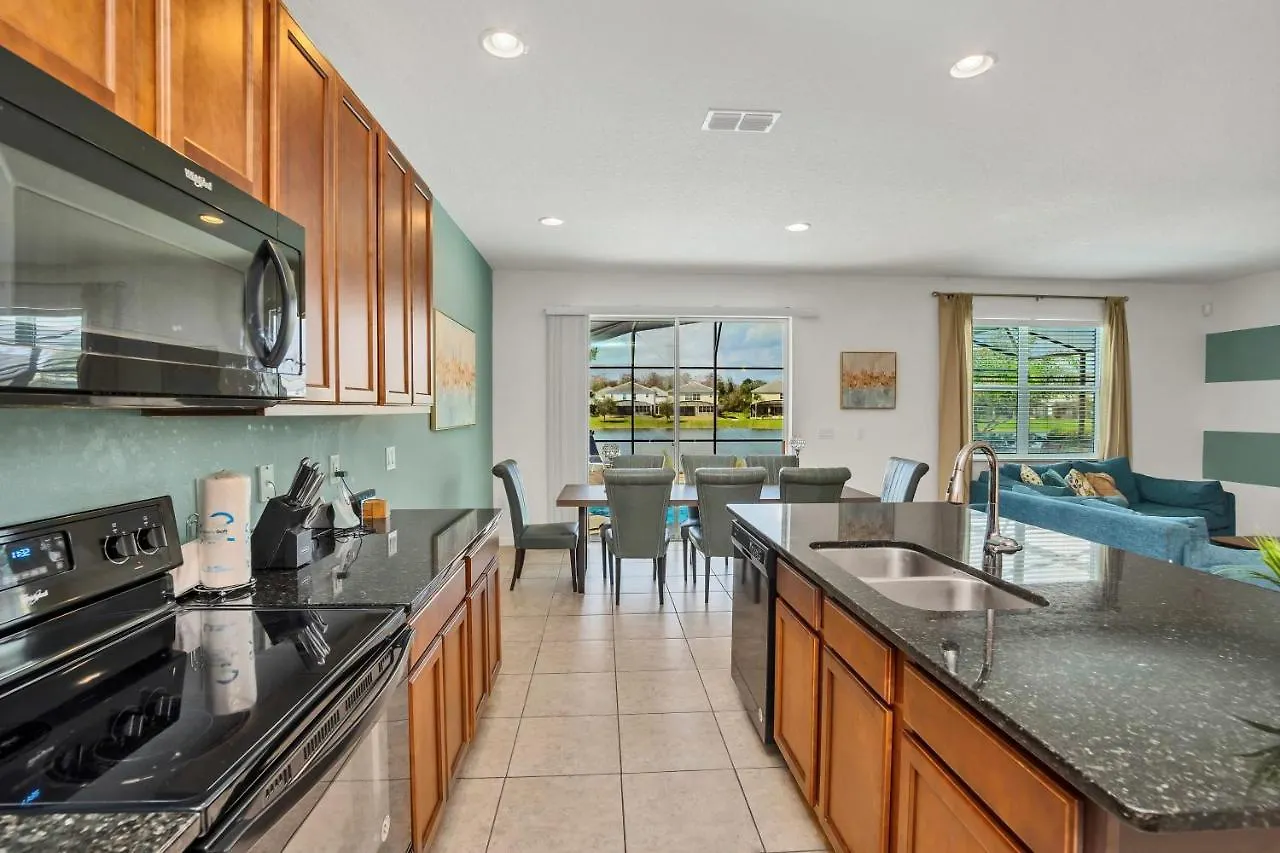 Holiday home Family - 6br Mansion - Private Pool, Games, More!