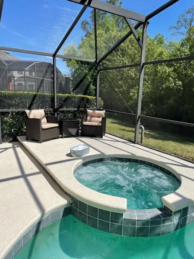 Large 6br Themed Family Near World *