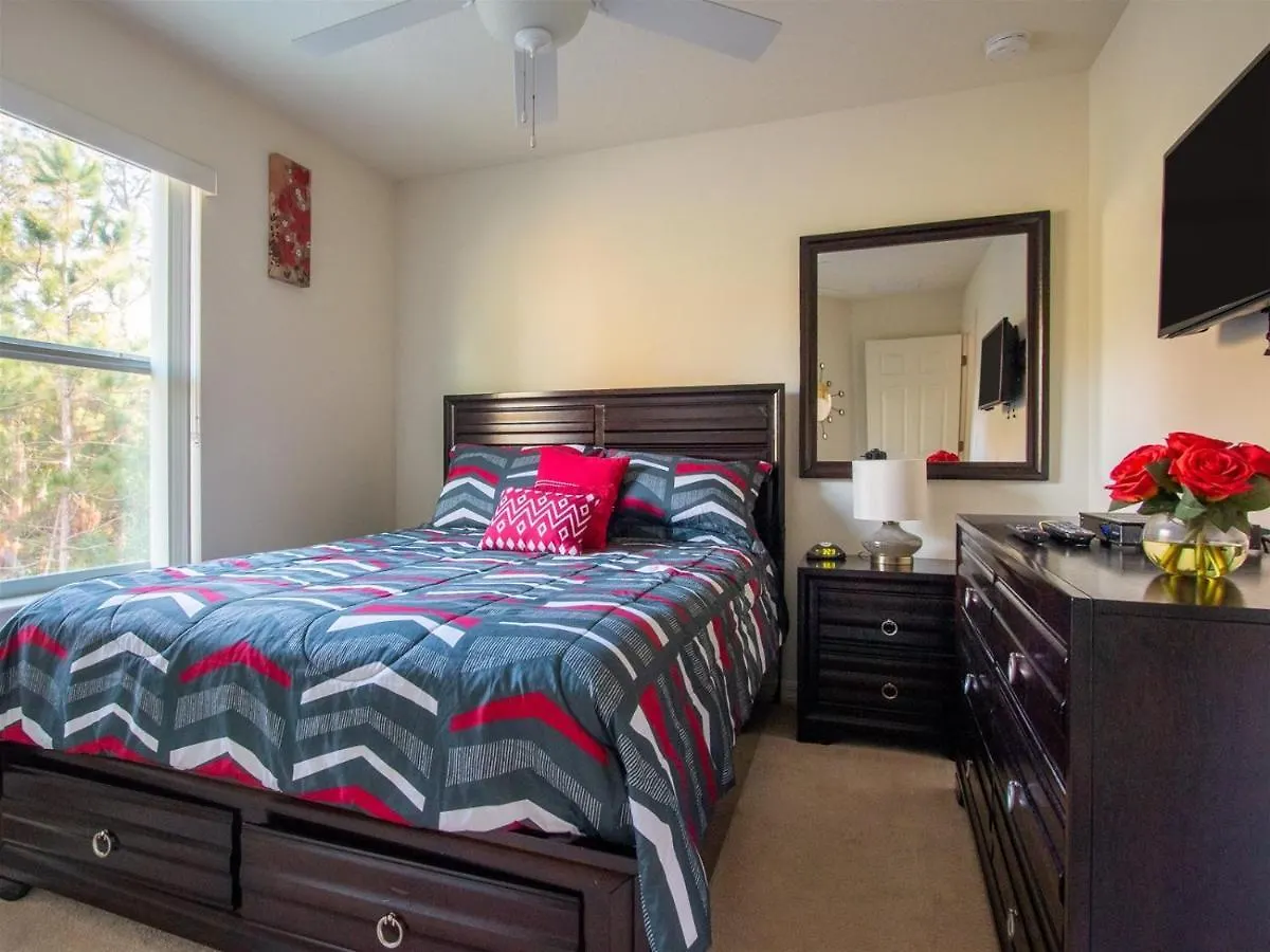 Luxurious With Privacy In 5 Bedroom With Private Pool By Florida Dream Homes Holiday home