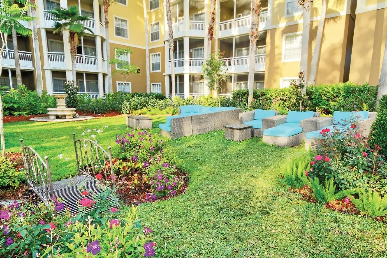 Club Wyndham Cypress Palms קיסימי