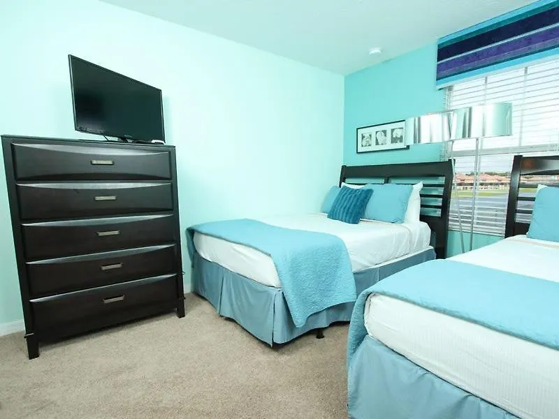 Lovely 4 Bedroom 3 Bath Town House Features The Comforts Of * Orlando