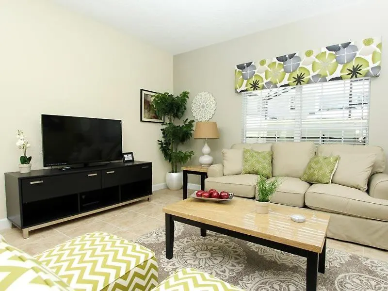 Stunning 5 Bedroom 4 Bath Townhome In Paradise Palms Holiday home
