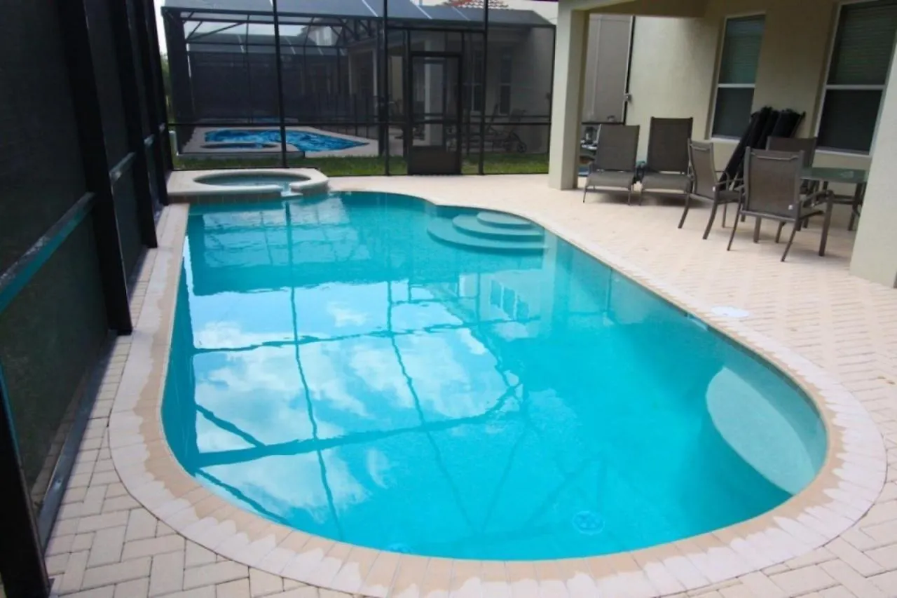Holiday home Stunning 6 Bedroom 4 Bath Villa With Private South Facing Pool *