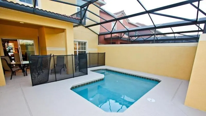 Holiday home Beautiful 4 Bedroom 3 Bath Town In Paradise Palms *