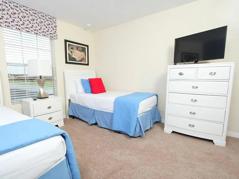 Lovely 4 Bedroom 3 Bath Town House Features The Comforts Of * Orlando