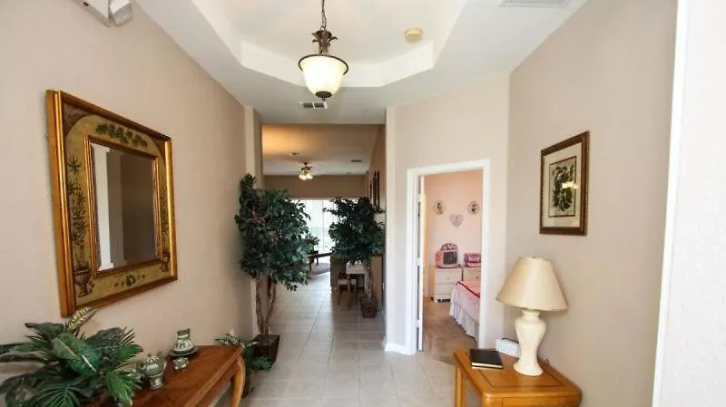 Lovely 4 Bed 4 Bath Pool In Windsor Hills Holiday home