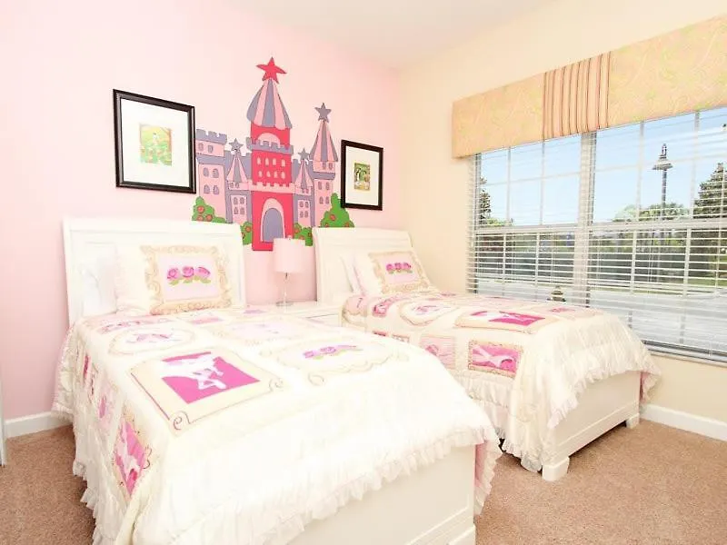 Stunning 5 Bedroom 4 Bath Townhome In Paradise Palms Holiday home