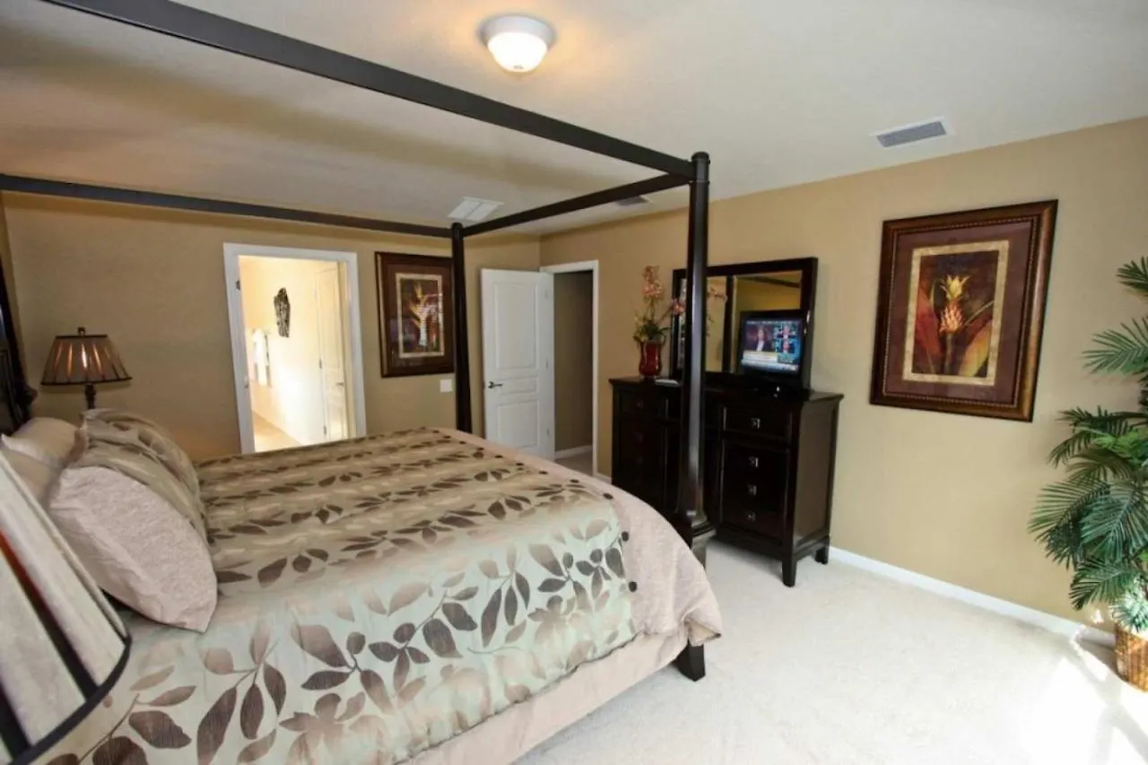 Stunning 6 Bedroom 4 Bath Villa With Private South Facing Pool * Orlando