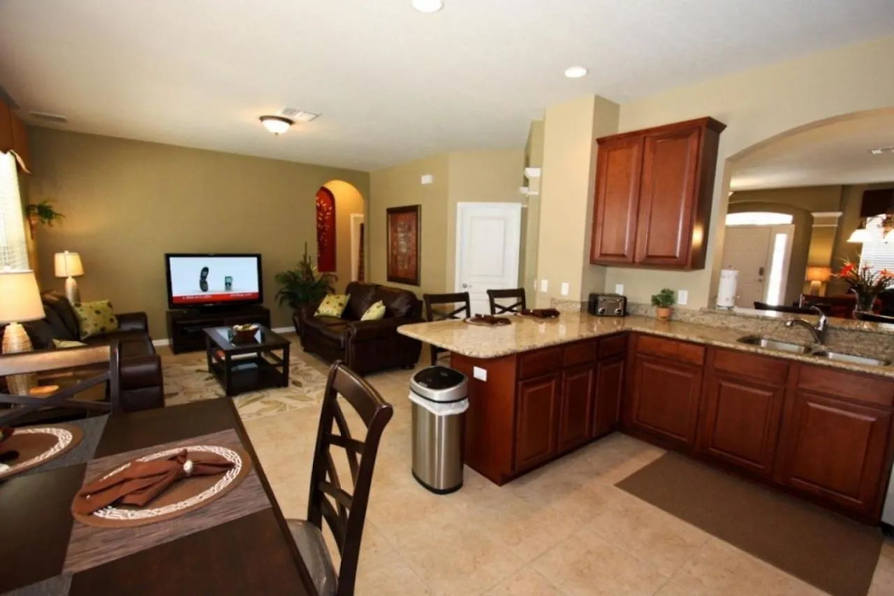 Stunning 6 Bedroom 4 Bath Villa With Private South Facing Pool * Orlando