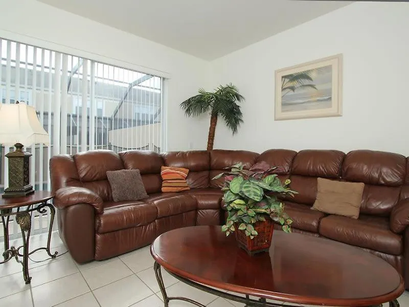 3 Bedroom 3 Bath Townhome With Splash Pool In Windsor Hills Semesterbostad