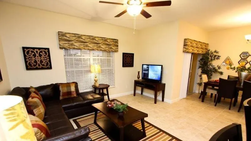 Beautiful 4 Bedroom 3 Bath Town In Paradise Palms