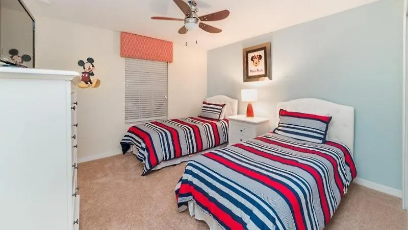 Beautiful 4 Bedroom Town House In The Fantastic Paradise Palms