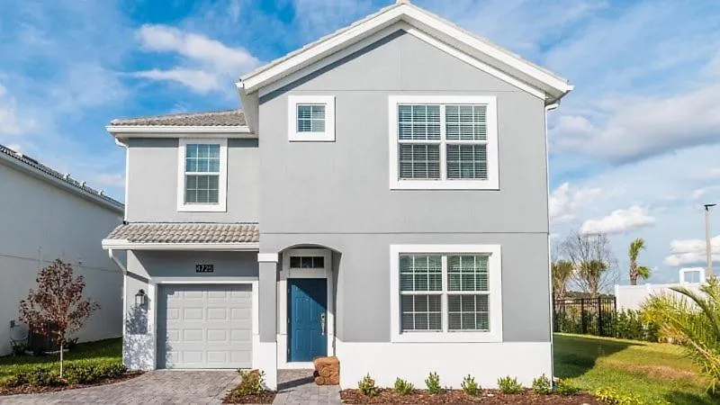Gorgeous 6 Bedroom 5 Bath Pool In Story