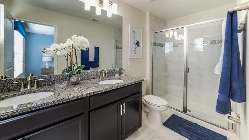 Gorgeous 6 Bedroom 5 Bath Pool In Story