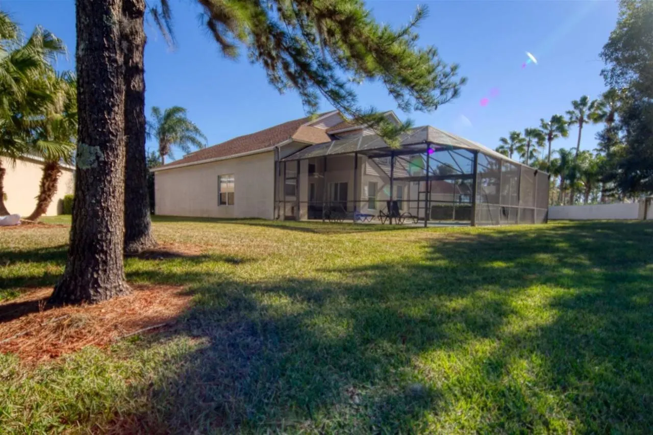 5 Bedroom 3 And Half Bathroom Luxury At Windsor Palms