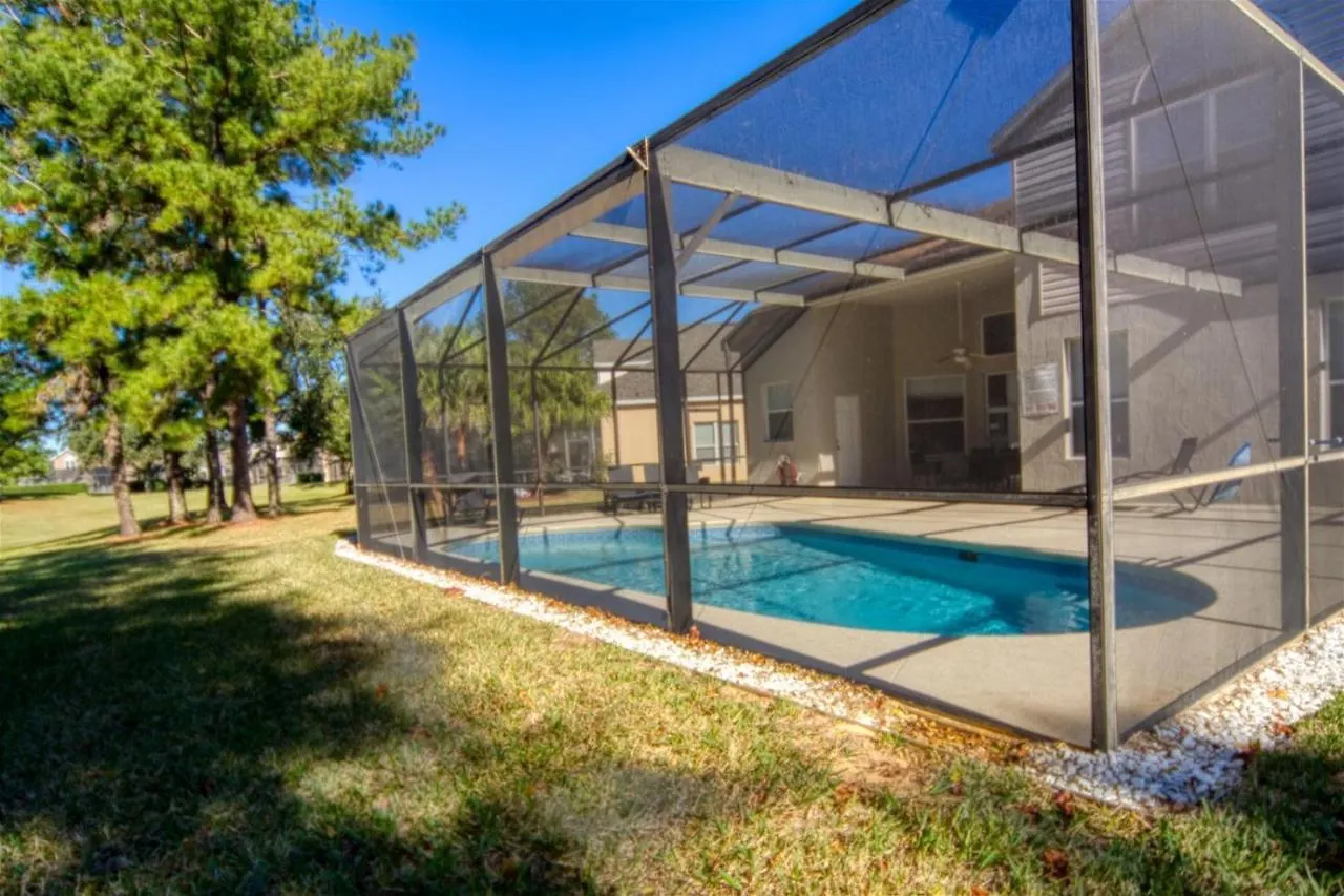 5 Bedroom 3 And Half Bathroom Luxury At Windsor Palms *