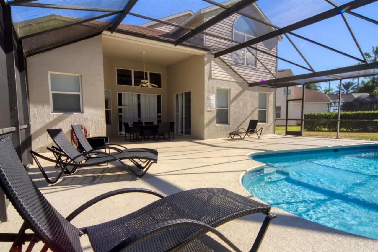 5 Bedroom 3 And Half Bathroom Luxury At Windsor Palms
