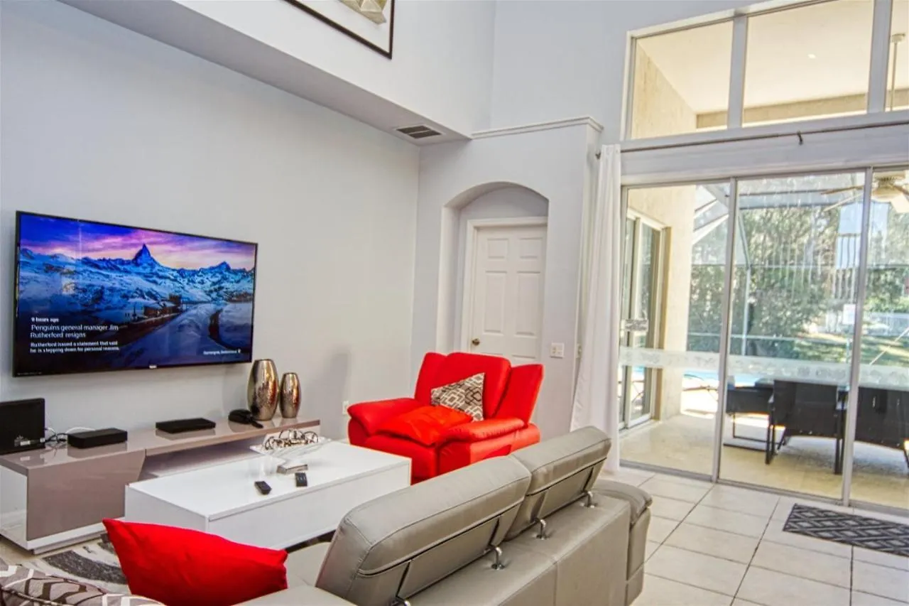 5 Bedroom 3 And Half Bathroom Luxury At Windsor Palms