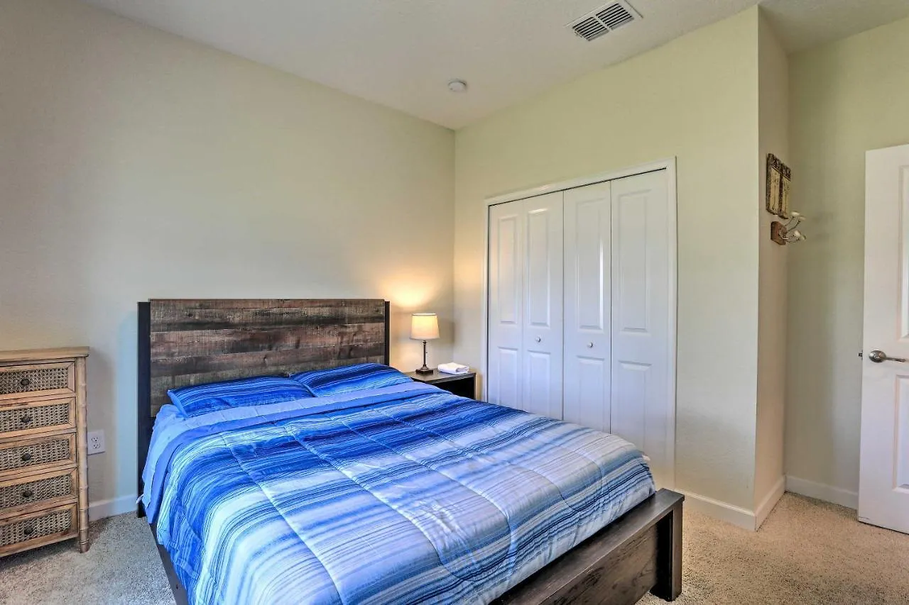 Deluxe Getaway Golf, Swim And Explore! *