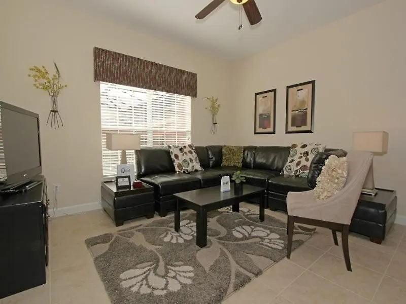 4 Bedroom 3 Bath Beautiful Town In Kissimmee