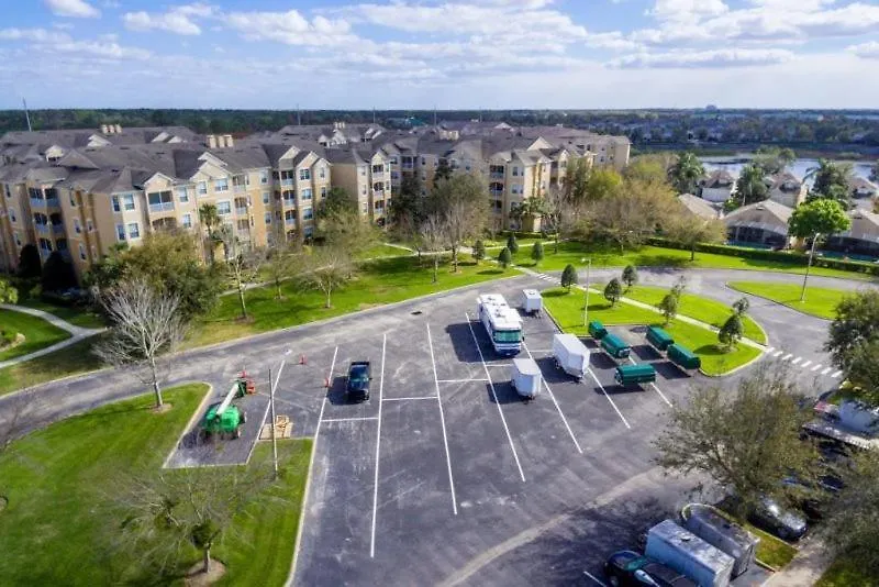 3 Bedroom 3 Bath Townhome With Splash Pool In Windsor Hills *