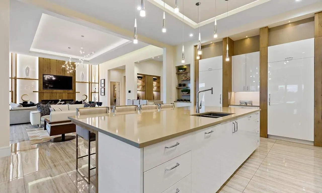 Holiday home Luxurious 9 Bdrm Estate With Golf Simulator And Entertainment Loft At Reunion *