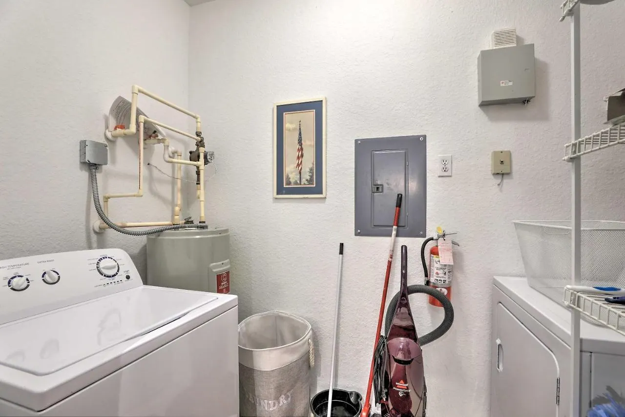 Apartment Pool Access, 6 Mi To Magic Kingdom! *
