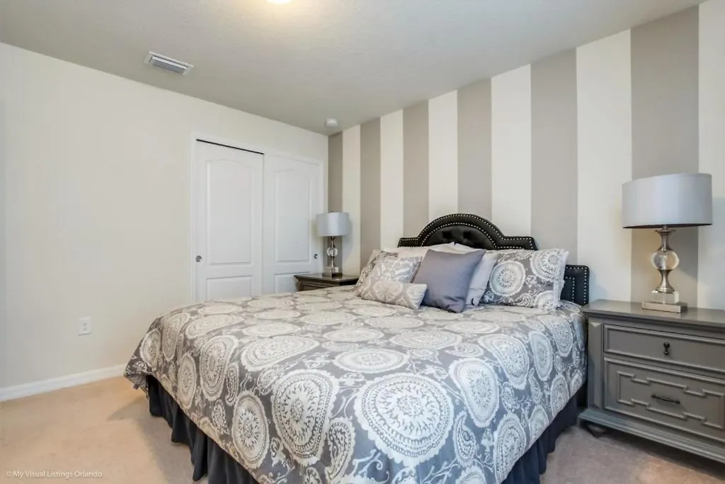 8 Bed Windsor At Westside Resort! *