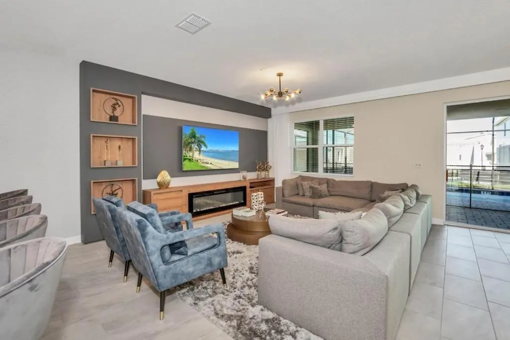 9 Bed Storey Themed Game Holiday home *