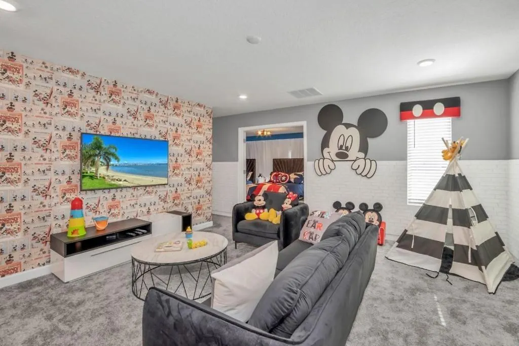 9 Bed Storey Themed Game Kissimmee