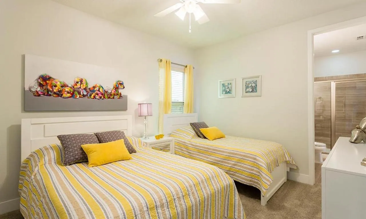 Stylish 5 Bdrm With Themed Bedroom At Reunion Kissimmee