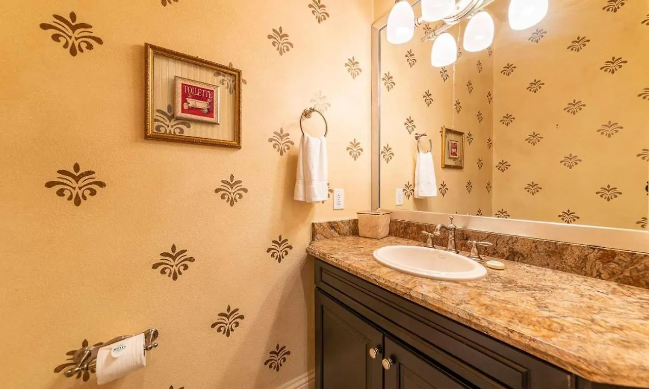 Traditional 5 Bdrm With Open Concept Kitchen At Reunion * Kissimmee