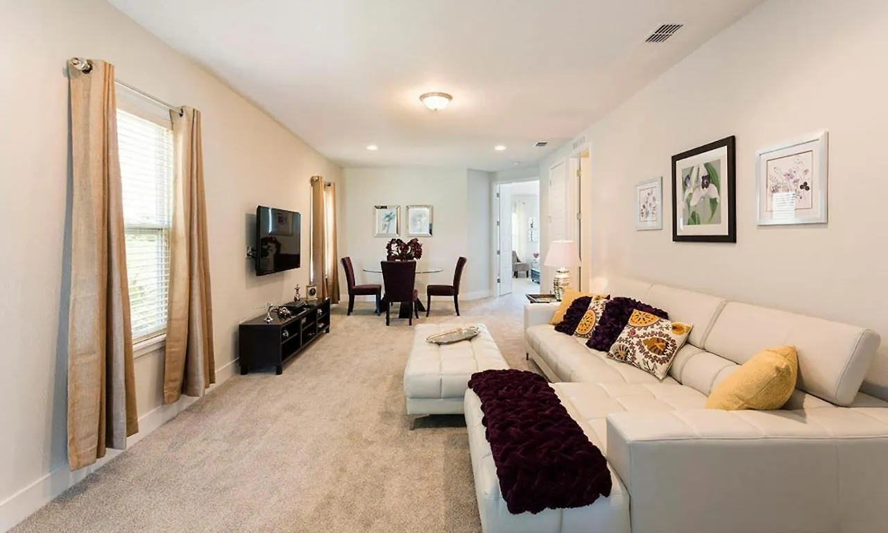 Stylish 5 Bdrm With Themed Bedroom At Reunion Holiday home