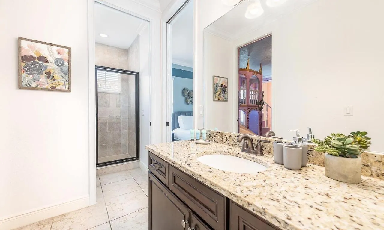 Graceful 6 Bdrm With Captivating Views At Reunion * Kissimmee