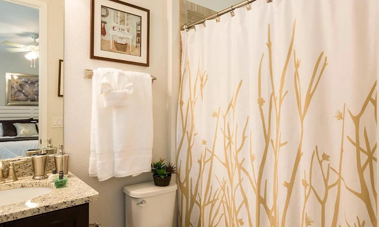 Stylish 5 Bdrm With Themed Bedroom At Reunion