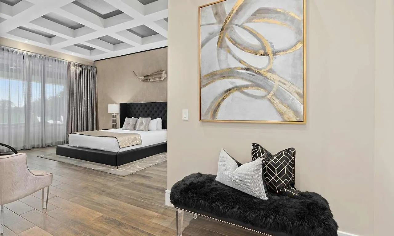 Luxurious 9 Bdrm Estate With Golf Simulator And Entertainment Loft At Reunion Holiday home
