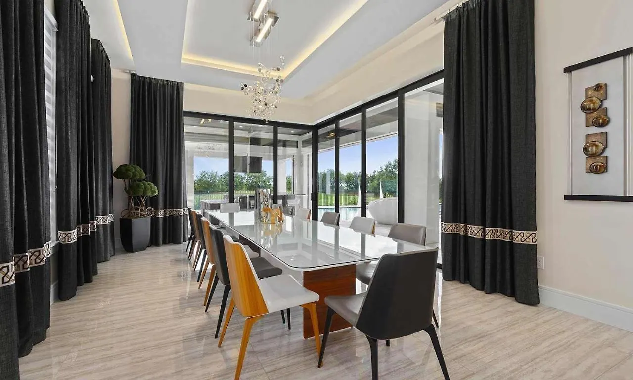 Luxurious 9 Bdrm Estate With Golf Simulator And Entertainment Loft At Reunion Holiday home