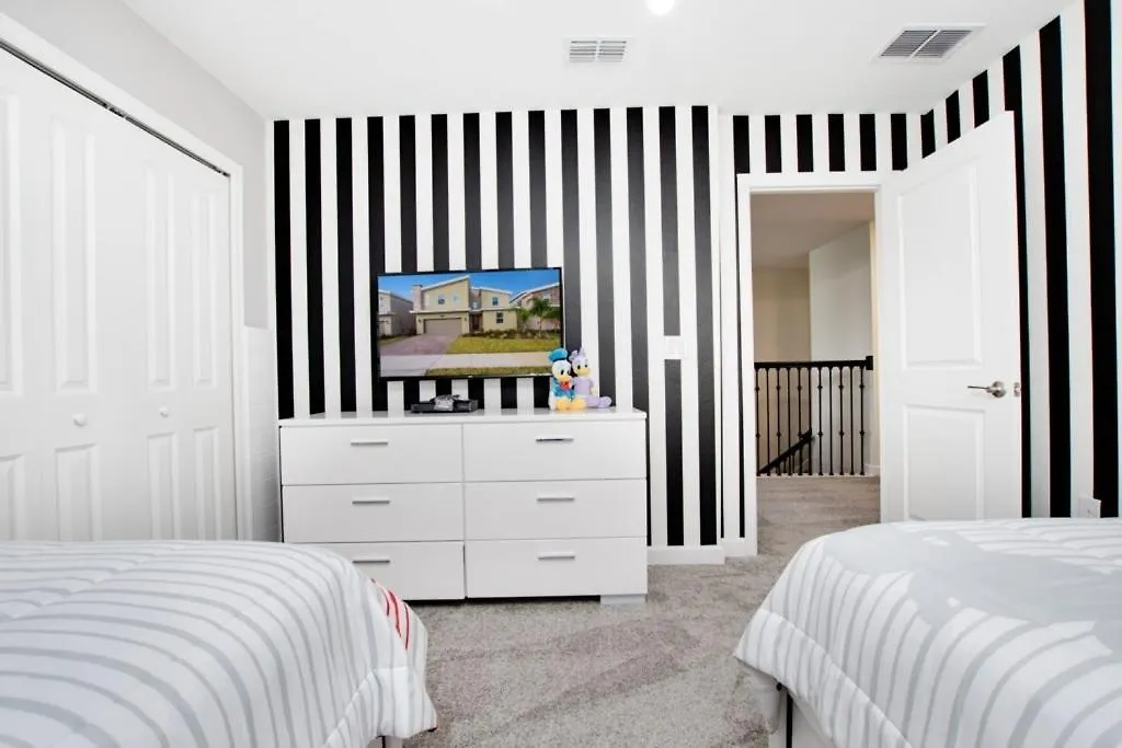 Star Wars Dream For Kids! Villa Four Corners
