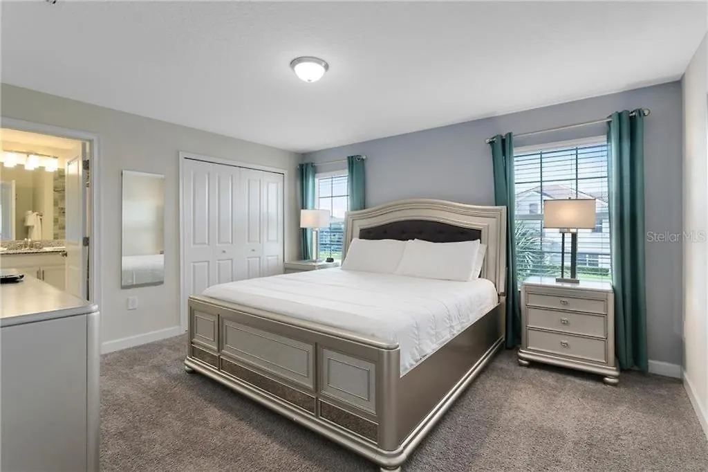 Holiday home Storey 4 Bedroom Townhome Townhouse