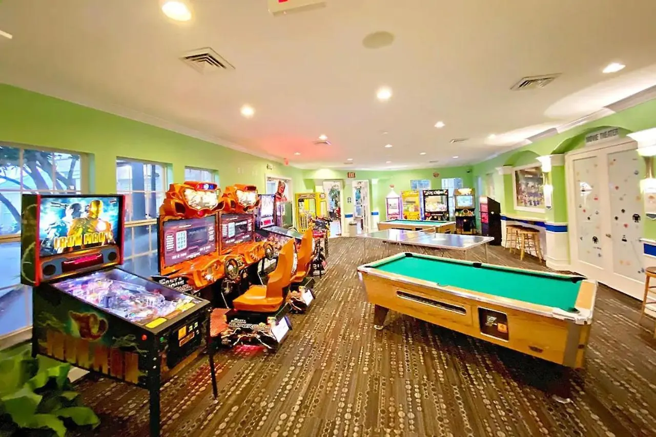 Resort-style Near Disney World * Kissimmee