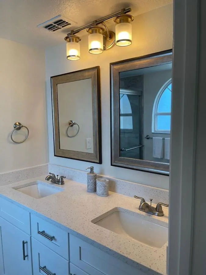 Apartment Grand Family Superior 3br Near Parks