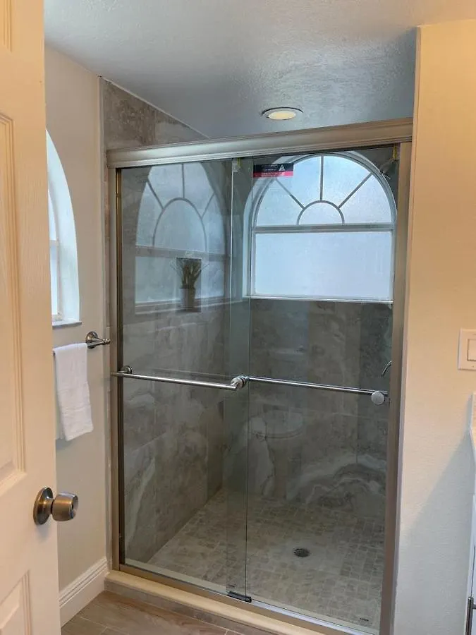 Grand Family Superior 3br Near Parks Apartment