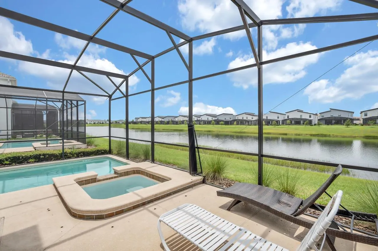 Lakeview With Private Pool And Free Water Park -10mins From Disney- Holiday home *