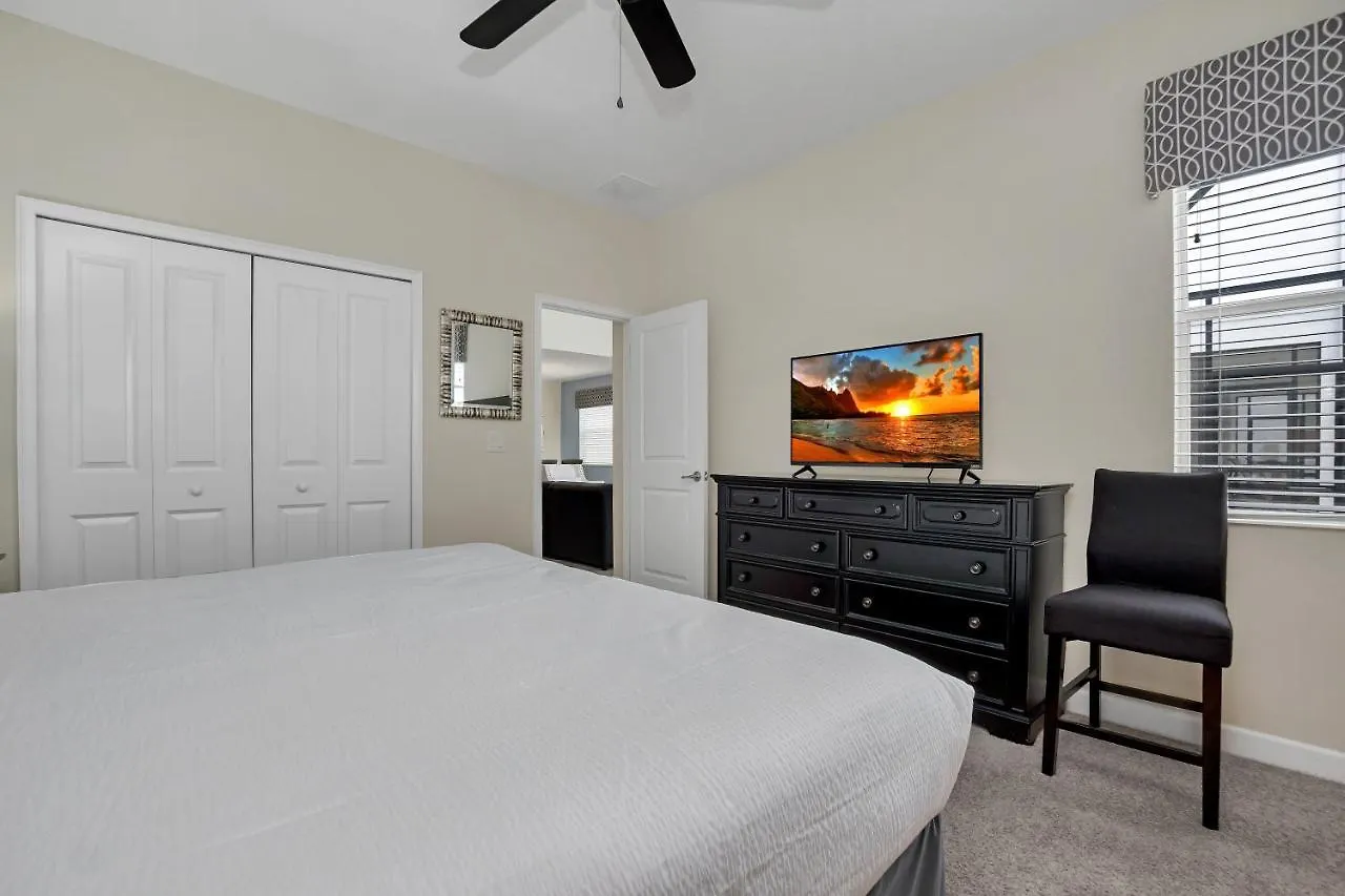 Lakeview With Private Pool And Free Water Park -10mins From Disney- *