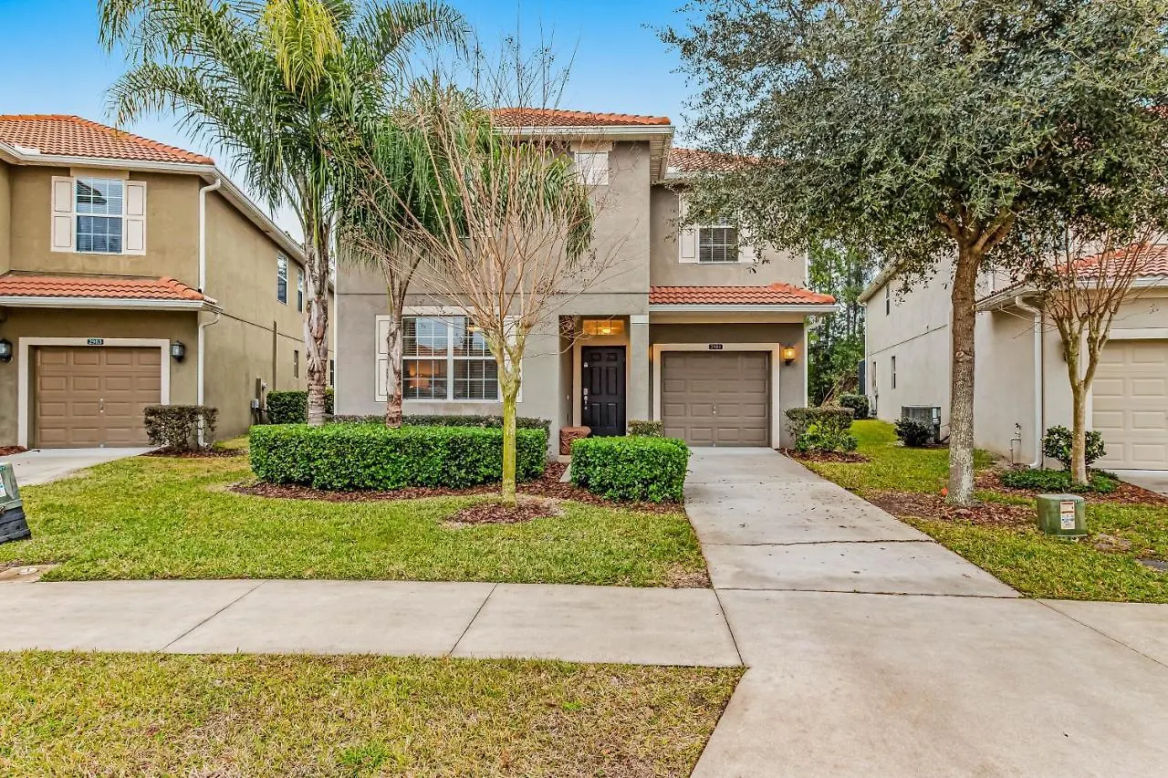 Amazon Annie's Retreat Kissimmee