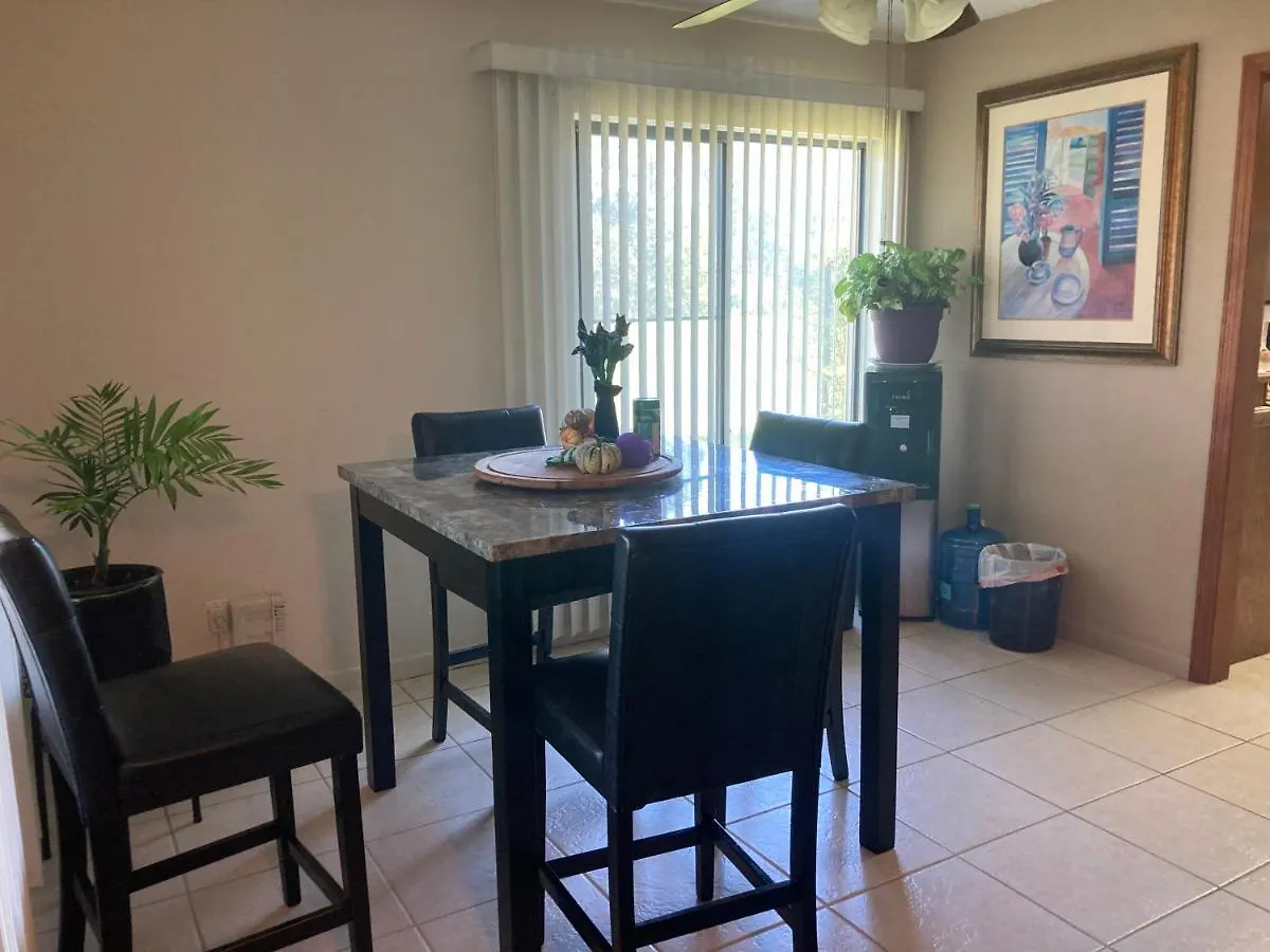 Irises House - Private In Kissimmee